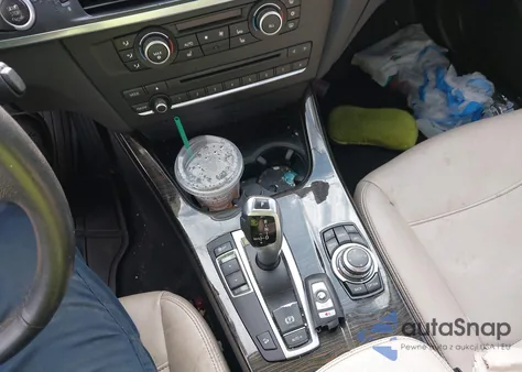 2013 BMW X3 xDrive28I z USA, uszkodzony, nr VIN 5UXWX9C59D0A16044